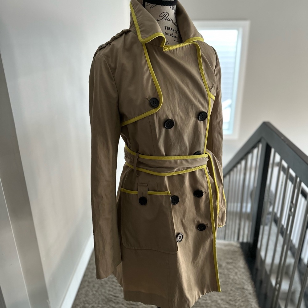 BCBGeneration Stylish Tan Trench Coat with Yellow Accents - Size S